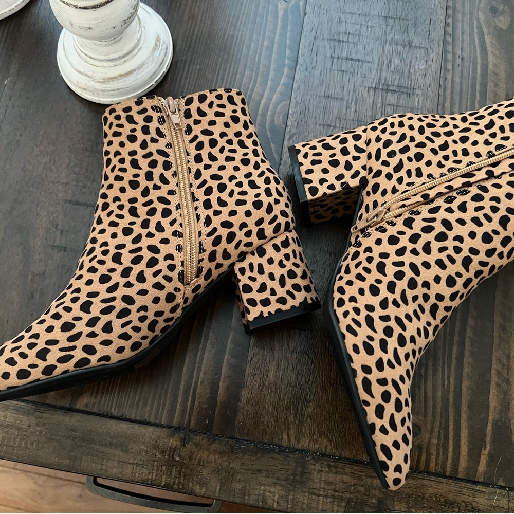 NEW BAMBOO Tan and Black Ankle Boots with Animal Print and Pointed Toe